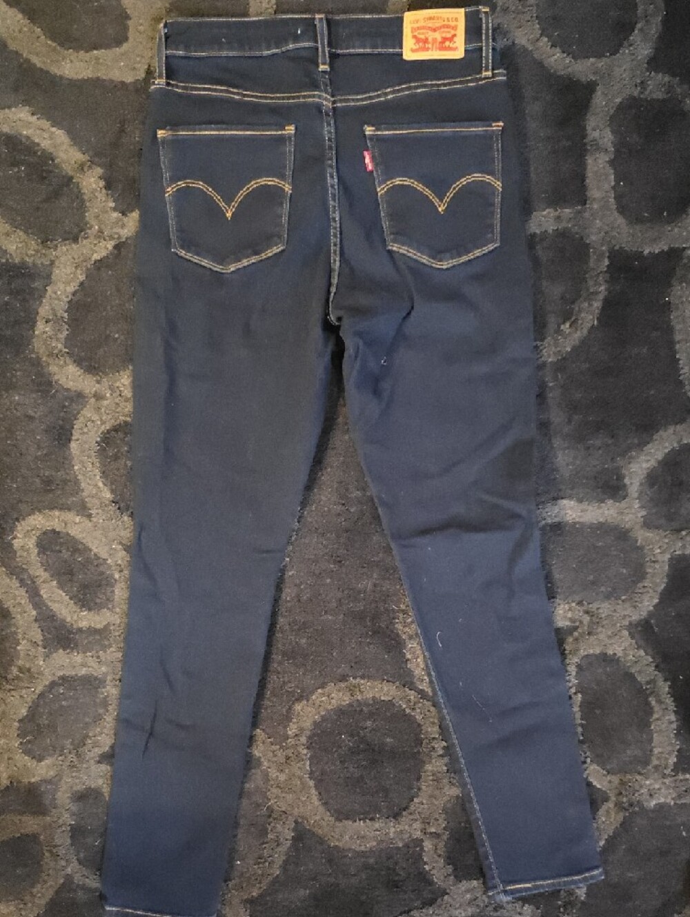 Levi's 721 High Rise Skinny Dark Blue Jeans with Gold Stitching - Picture 4 of 6